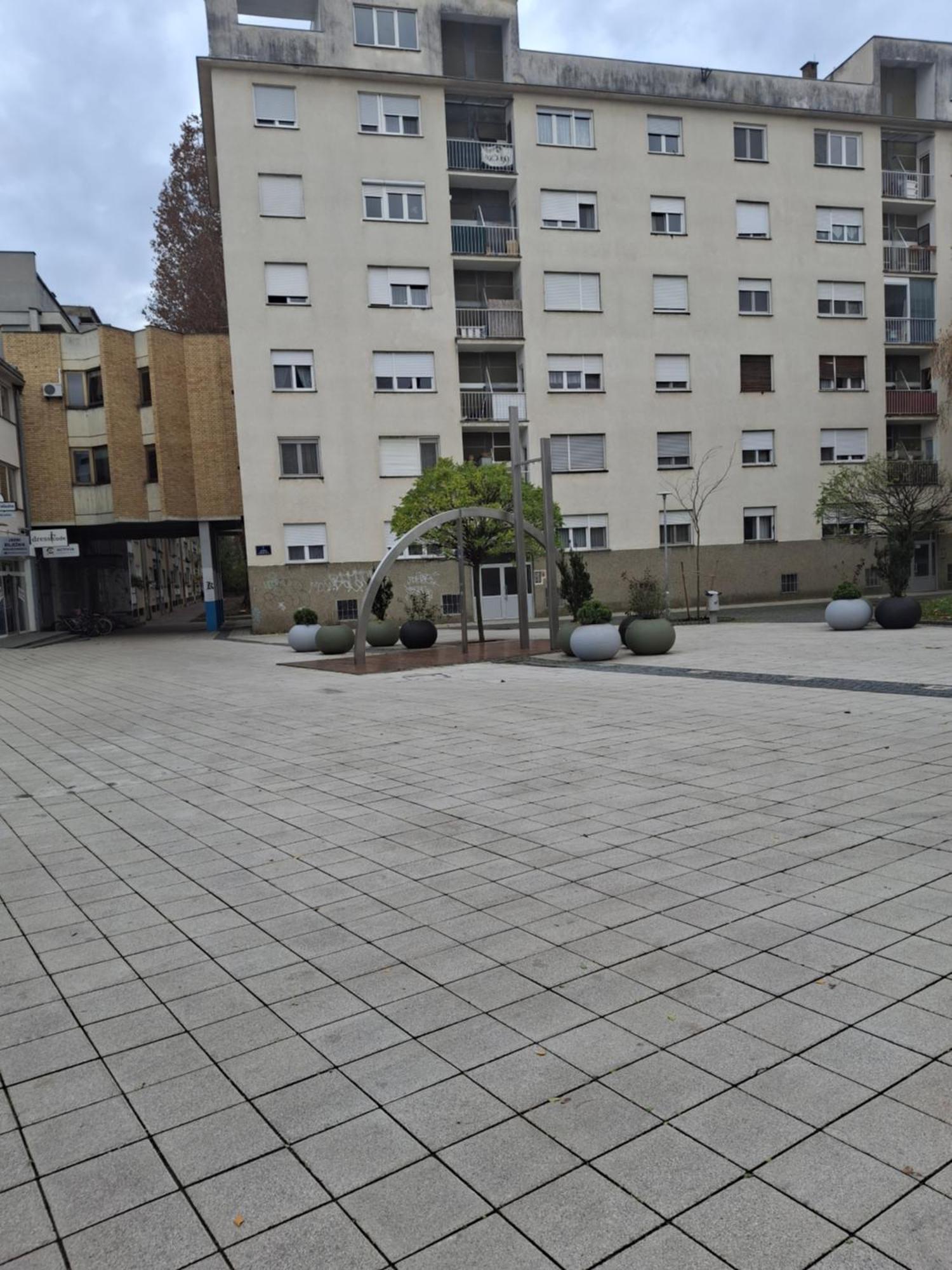 Apartman Centros Osijek Exteriör bild