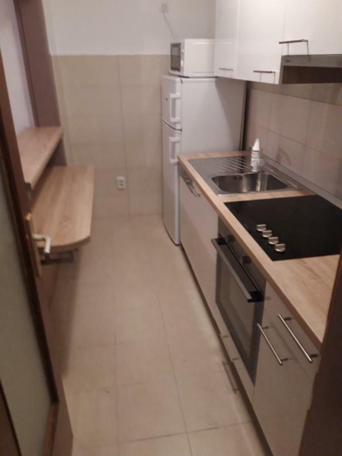 Apartman Centros Osijek Exteriör bild